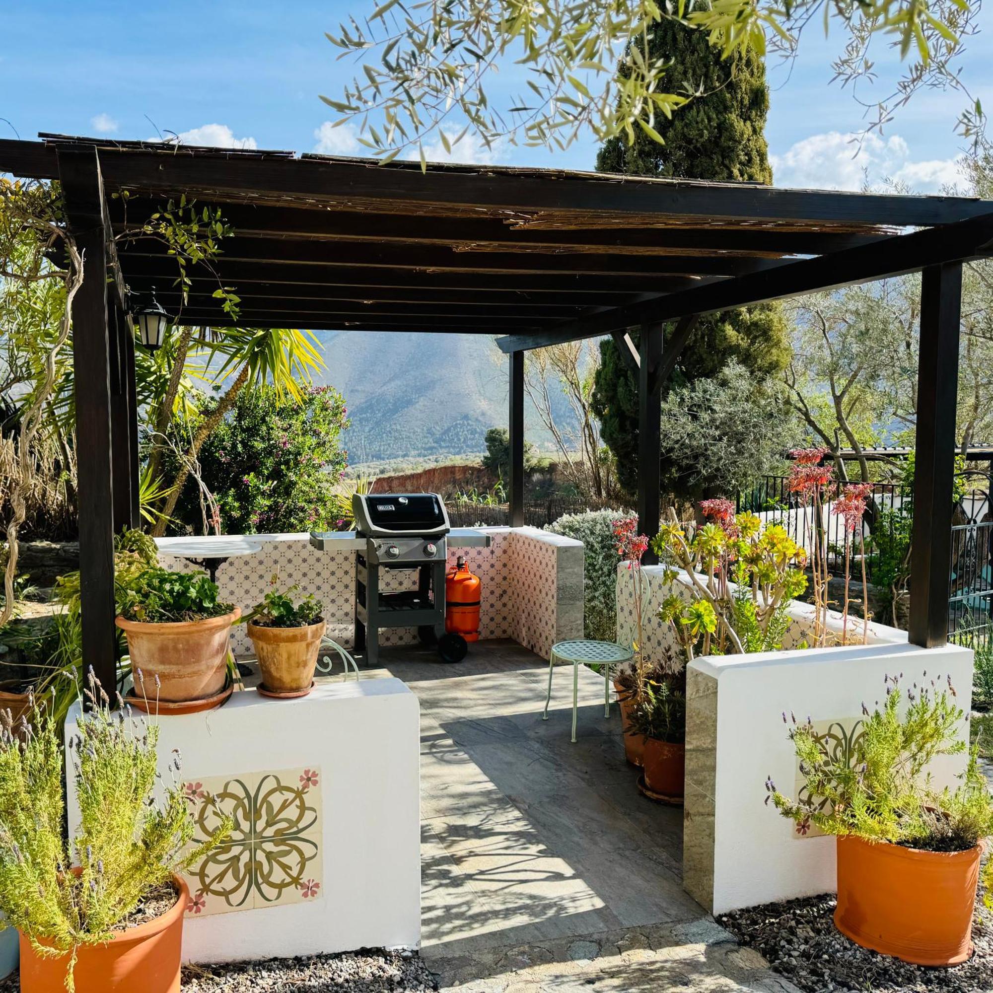 Villa Almond Hill House Orgiva Exterior foto