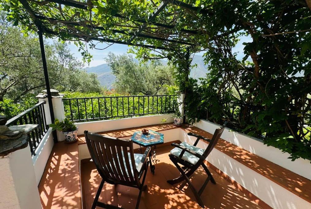 Villa Almond Hill House Orgiva Exterior foto